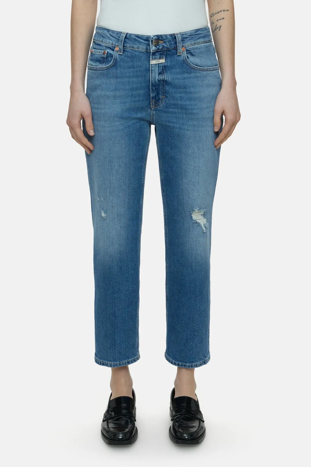 Closed Milo Jean in Distressed Mid Blue