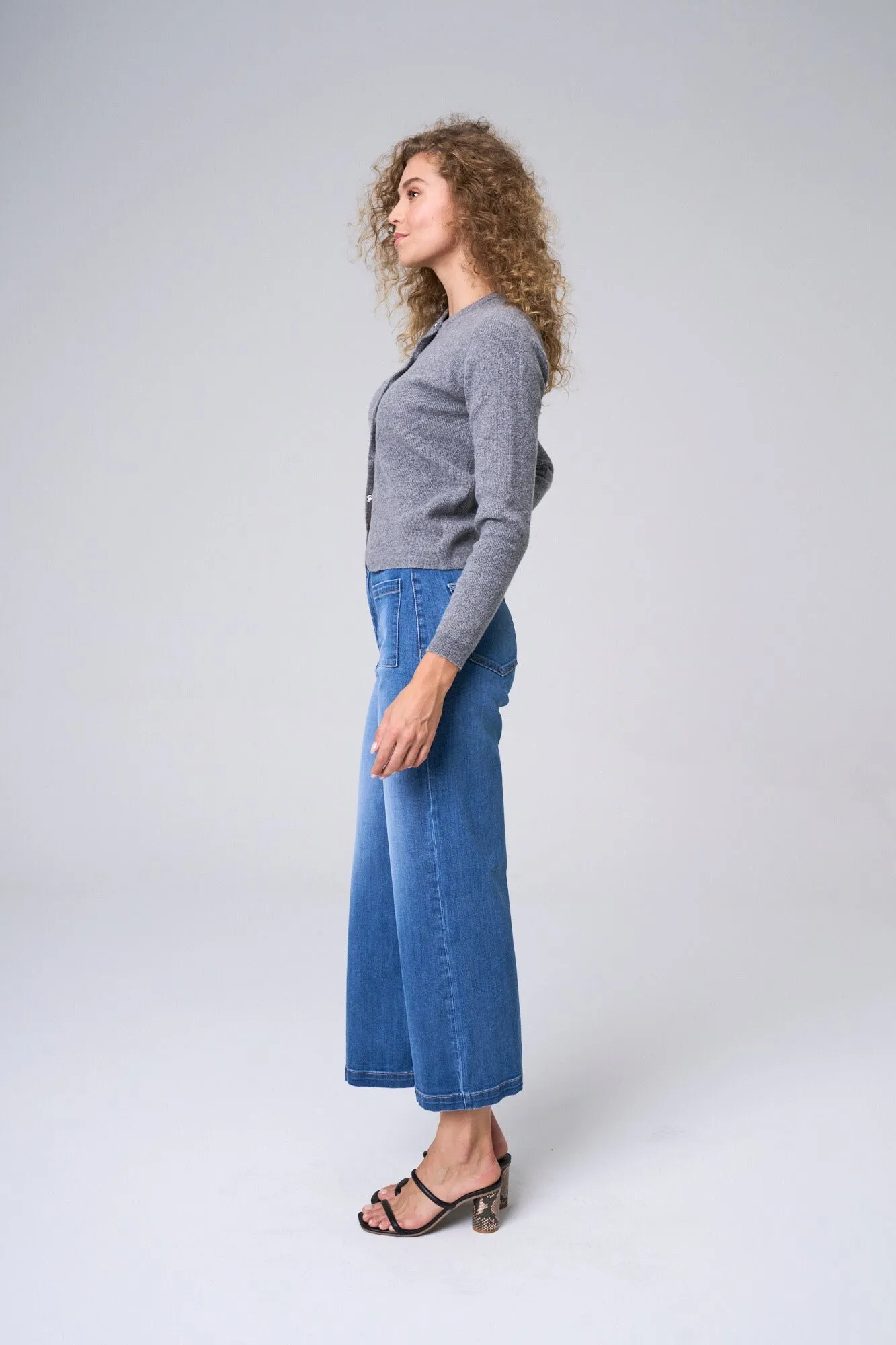 HIGH RISE CROP WIDE LEG IN MEDIUM   /  SP-P12649M